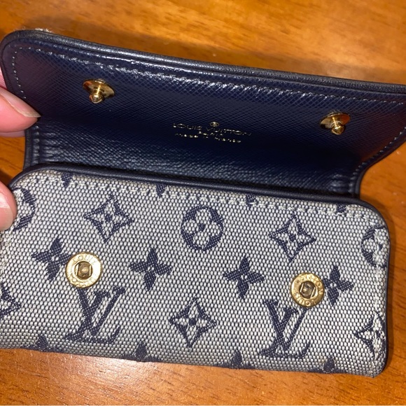 Louis Vuitton navy four key holder, leather, and canvas LV  classic monogram - Picture 4 of 11